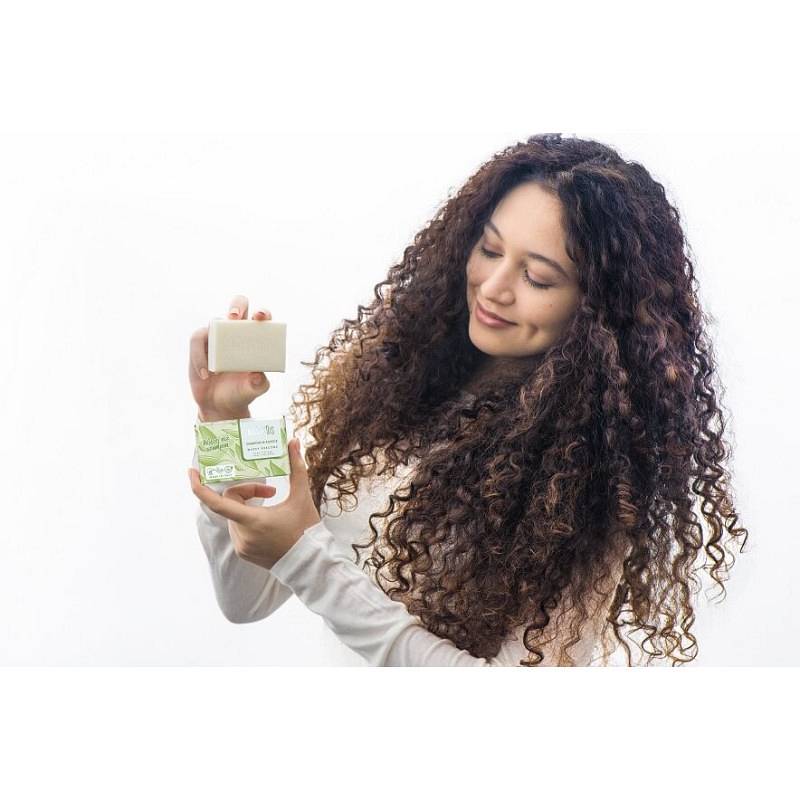 szampon-w-kostce-do-wlosow-kreconych-z-oliwa-z-oliwek-i-awokodo-80-g-anthyllis_wp